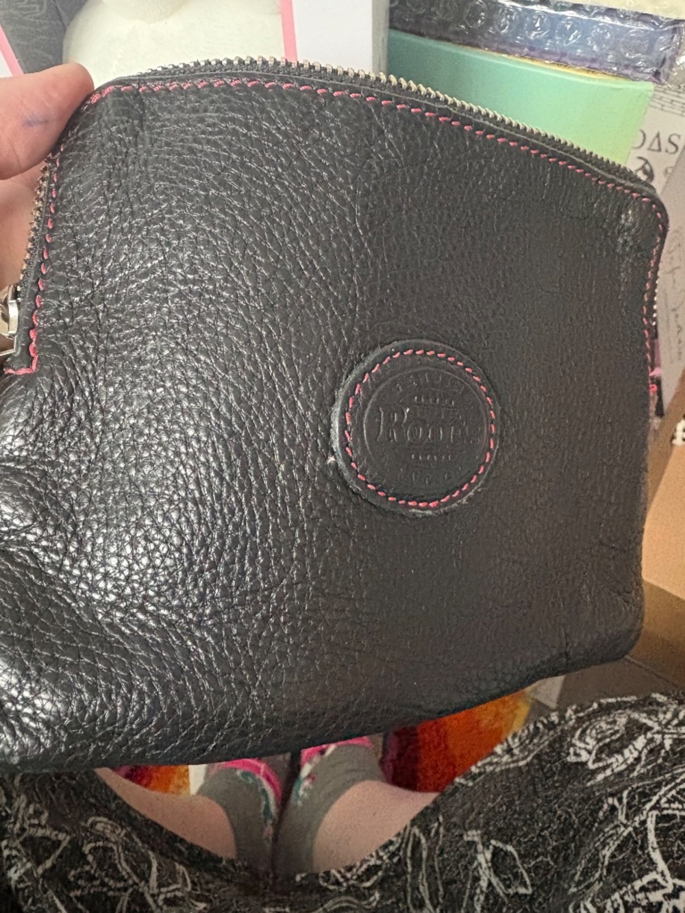 ROOTS LOVE leather clutch purse bag - Picture 2 of 5